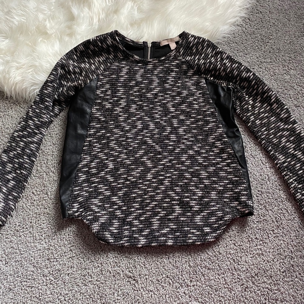 Size small long sleeve sweater